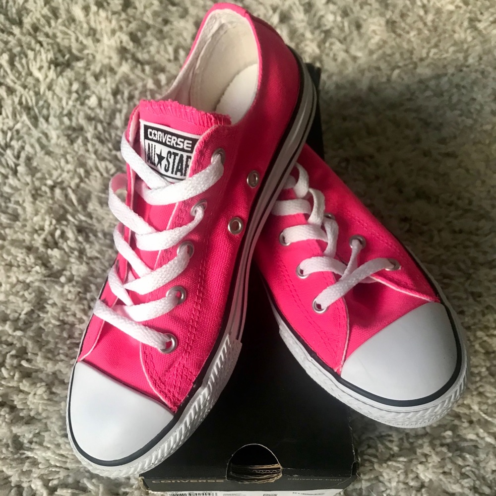 NWOT Neon Pink Converse Allstars - Chuck Taylors